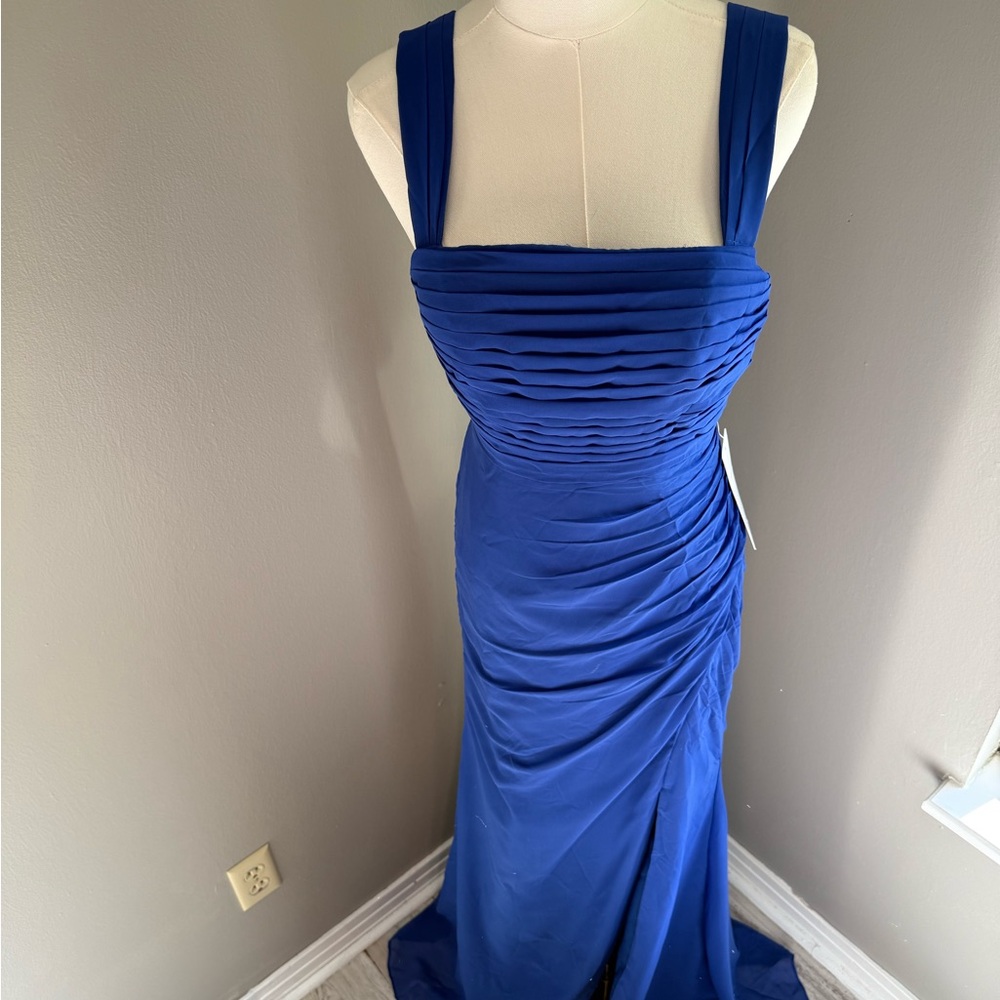 Elegant Blue Evening Gown